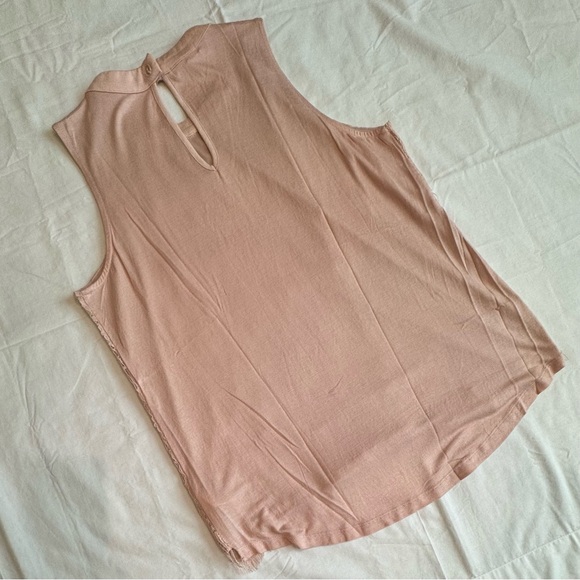 NWOT - MAURICES Size Large Set of 2 Lace Sleeveless Tops in Rose and Off-White - Picture 7 of 14